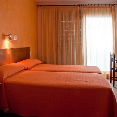 Marina Hotel 2*