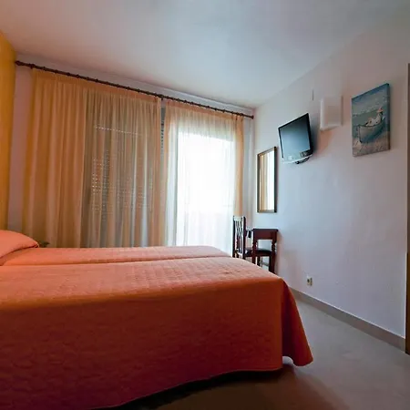 Marina Hotel