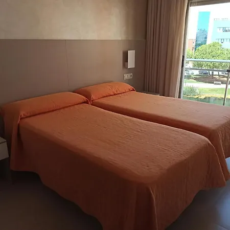 Отель Marina 2*